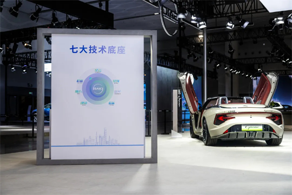 專訪賈健旭：以“新范式”破局，重構中國汽車新坐標
